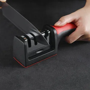 Affilacoltelli manuale professionale a 4 stadi per un'affilatura veloce in cucina.