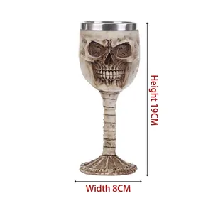 Vintage hars schedel kelk voor Halloween decoratie met 19cm hoogte en 8cm breedte