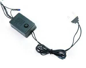Detail van de kerstverlichtingscontroller met 8 modi en een standaard EU-stekker