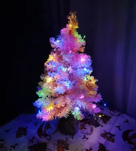 Petit sapin de Noël rose floqué avec lumières LED colorées pour décoration