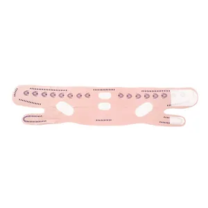 Dettaglio della fascia elastica rosa per il lifting del viso V con fori di ventilazione.