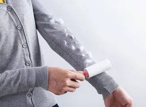 Rouleau anti-peluches portable pour vetements epilateur poils d animaux papier adhesif blanc