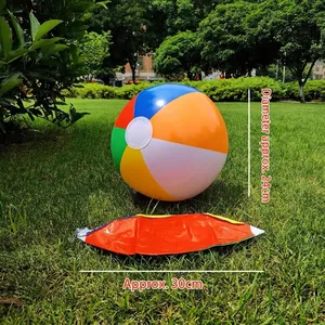 Vista dettagliata del pallone da spiaggia colorato da 30cm con misure gonfie e sgonfie