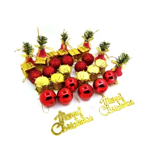 Lot de 32 ornements de Noël incluant boules, tambours et signes Merry Christmas