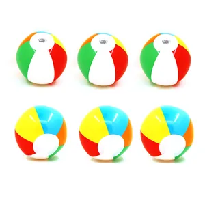 Vue détaillée de six ballons de plage gonflables colorés de 18 cm pour enfants