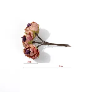 Vista dettagliata di un bouquet di fiori artificiali in stile europeo, lunghezza 11 cm