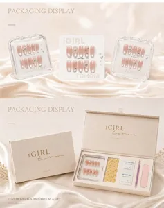 Luxe geschenkverpakking voor handgemaakte korte vierkante kunstnagels met tools