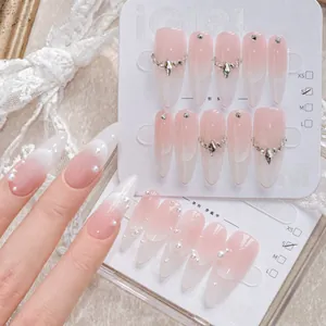 Handgefertigte Französische Weiße Mondlicht Künstliche Nägel Rosa Weißer Verlauf Lange Stiletto Almond Nägel Mit Perlen Strass