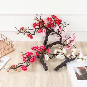 Kunstmatige pruimenbloesem takken zijden bloemen voor thuis restaurant feest decor.