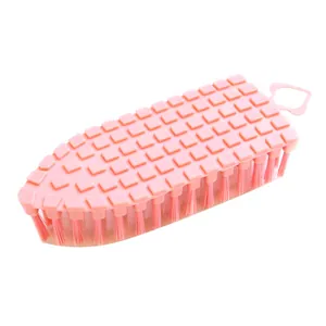 Spazzola per bucato flessibile rosa spazzola pulizia scarpe domestica con setole e foro.