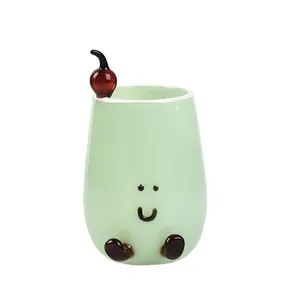 Süßer hellgrüner Cartoon-Glas-Stifthalter und dekorative Schreibtisch-Organizer-Vase