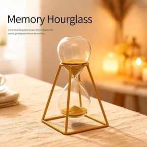 Modern Nordic Gold Metal Frame Hourglass Timer 30-Minute Borosilicate Glass Sand Clock For Home Office Desk Decor Ornament