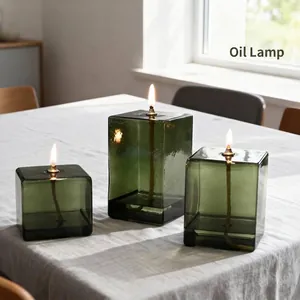 Lampada a Olio in Vetro Quadrato Verde Retrò Creativa Stile Europeo Vetro Borosilicato Ornamento da Scrivania Decorazioni Casa