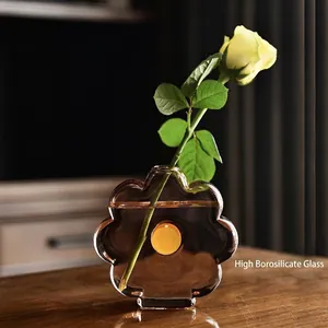 Elegant flower-shaped brown glass vase made of high borosilicate glass for home decor