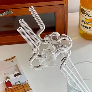 Cannuccia Creativa in Vetro Colorata a Forma di Cuore Riutilizzabile Resistente al Calore in Vetro Borosilicato per Succo Latte