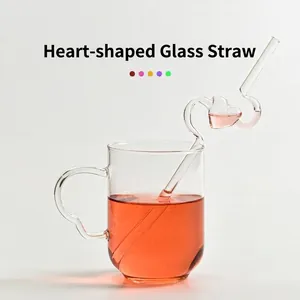 Set di cannuccia in vetro trasparente resistente al calore a forma di cuore creativo