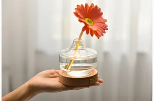 Lámpara de noche creativa de jarrón con base de madera sostenida para decorar cuarto