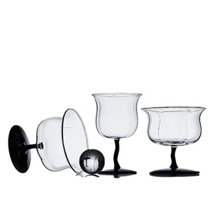Juego de copas vintage lirio de los valles para vino, cócteles y postres.