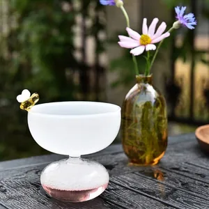 Modern Creative Glass Dessert Cup With Bubble Base Bee Decoration Frosted Ice Cream Bowl Milkshake Yogurt Cup Home Tableware