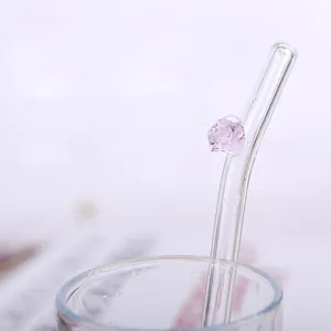 Cannuccia in vetro borosilicato resistente al calore con grazioso orsetto in vetro rosa