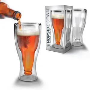 Dubbelwandig bierglas met uniek ontwerp van een omgekeerde fles