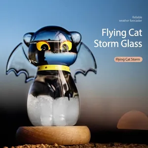 Bouteille de Prévision Météorologique Storm Glass en Forme de Chat Ornement de Bureau Créatif Avec Base en Bois Cadeau de Saint-Valentin