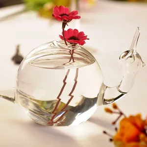 Handmade creative snail-shaped clear glass vase for hydroponic plants and home table decor