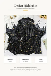 Detailansicht des 4-teiligen Satin-Pyjama-Sets mit goldenen Stern- und Mondmustern.