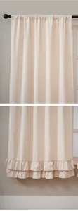 Gedetailleerd overzicht van crème chenille korte gordijn met volant zoom voor slaapkamerraam.
