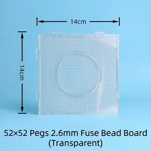 Base cuadrada transparente de 14cm y 52x52 clavijas para cuentas de fusado de 2,6mm