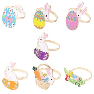 Juego de servilleteros de metal de Pascua con conejitos lindos y huevos coloridos.