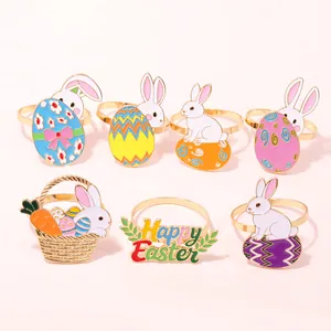 Juego de servilleteros de metal de Pascua con conejitos lindos y huevos coloridos.