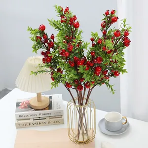 Branches de baies rouges artificielles grenade arrangement floral avec vase verre pour maison.