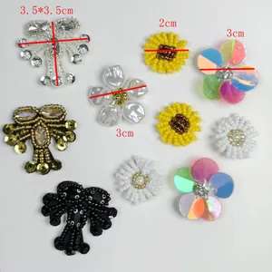 DIY handgefertigte Perlenblumen Applikationen, Pailletten Schuhpatches und Strassaccessoires.