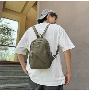 Sac à dos et sac de poitrine multifonctionnel en nylon pour hommes et femmes, détail.