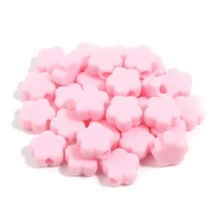 Perline sciolte di acrilico rosa a forma di fiore per gioielli fai da te e catene per cellulari.