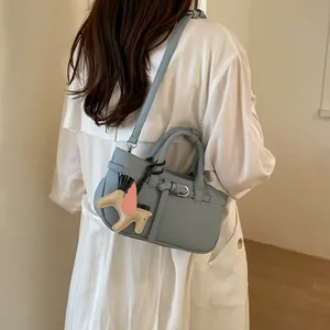 Retro Korean lychee pattern handbag for women, stylish vintage shoulder and crossbody bag.