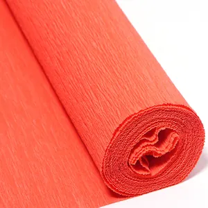 Rollo de papel crepé rojo para manualidades flores artesanales y envoltura de regalos.