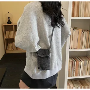 Retro minimalist denim crossbody phone bag for women, casual mini single shoulder canvas purse.