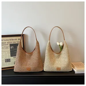 Borsa a spalla intrecciata in paglia estiva, borsa hobo casual per vacanza al mare e uso.