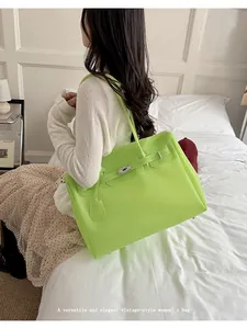 Green jelly tote bag for women large capacity PVC shoulder bag summer commuting handbag