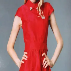 Elegante Strass Krone Brosche Pin für Damen Mode Kleid Zubehör Detailansicht jetzt