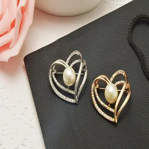Zinc alloy pearl rhinestone double heart brooch elegant fashion jewelry for women dress accessory