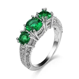Silberner dreisteiniger grüne Zirkonia Ring Damen Schmuck Geschenk elegantes Accessoire Neuheit.
