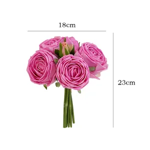 Künstlicher Rosenblumenstrauß, rosa Seidenrosen Tischdeko für das Wohnzimmer.