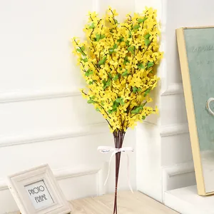 Bouquet di fiori di forsizia gialla artificiale decorazione casa festa di nozze composizione floreale