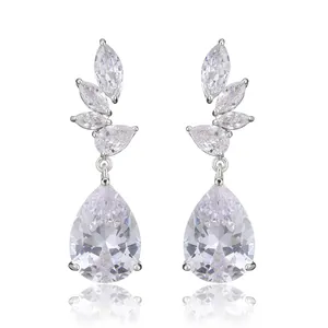 Elegante kubieke zirkonia oorbellen voor dames, sprankelende bruids huwelijk sieraden accessoire.