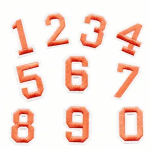Set di toppe ricamate con numeri 0-9, patch termoadesive arancioni e bianche per vestiti.