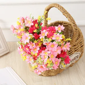 Bouquet di margherite fiori artificiali in cesto di vimini piante finte decorazione casa
