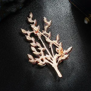 Elegant Korean style gold wheat ear brooch pin with crystals fashion clothing accessory